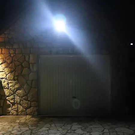 Cozy House Next To River Neretva In Nature Ferienhaus