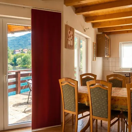 Vakantiehuis Emerald River House - Neretva Views *